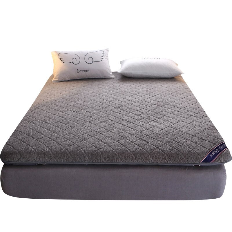 Thick Warm Lamb Velvet Mattress in Winter Tatami Floor in Bedroom Foldable Mattress for Single Student in Dormitory Full-Size